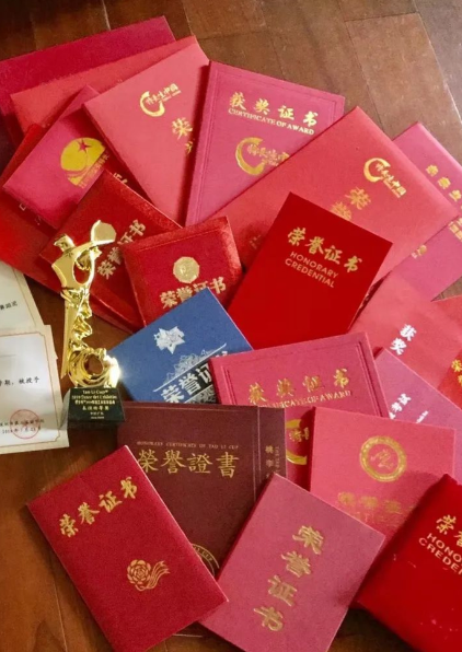 本地24小时专业制作证件：让你轻松获得各类正规证书